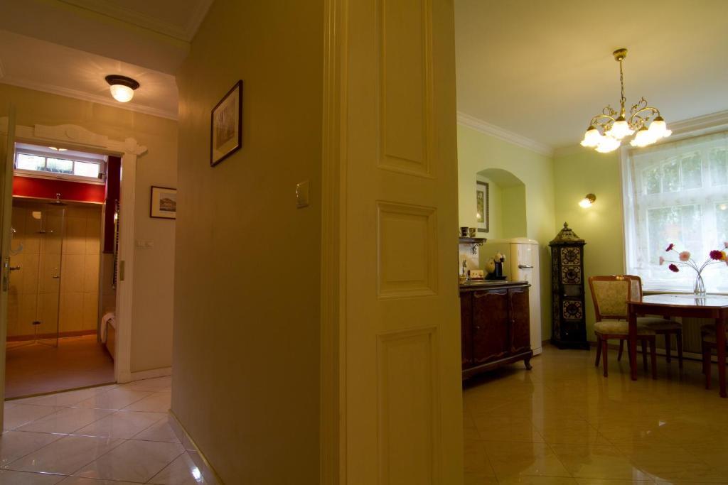 Apartmany Villa Liberty Karlsbad Zimmer foto